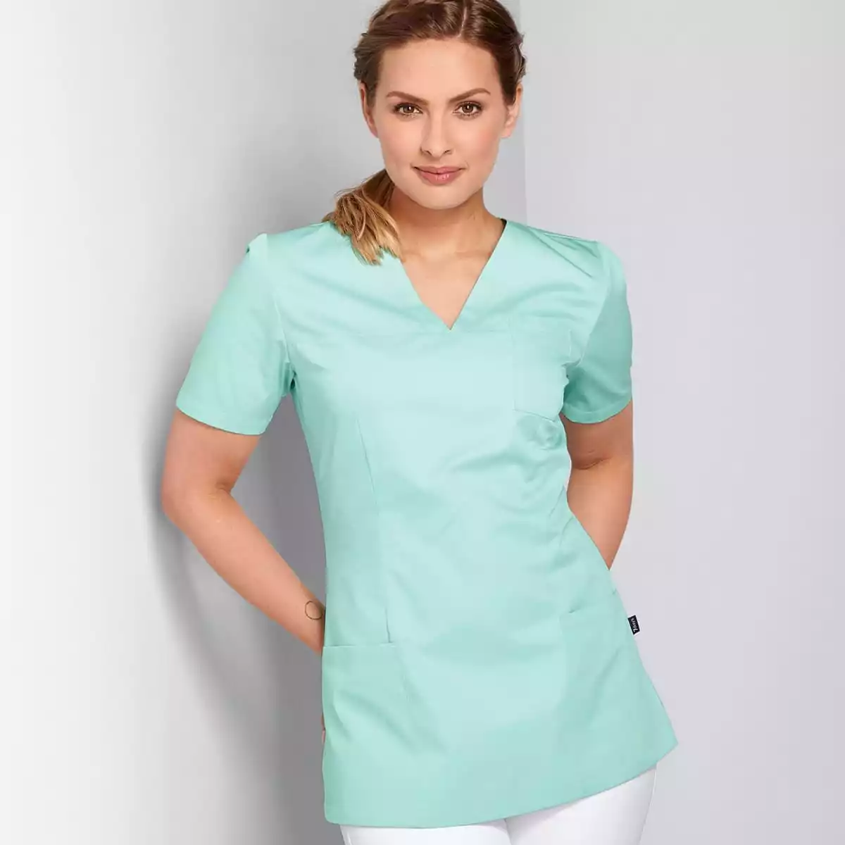 Tunique médicale à col V pour femme Roma Tunique médicale à col V pour femme Roma